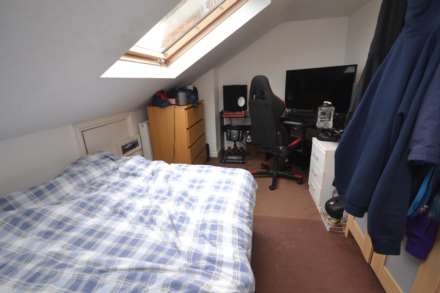 Donnington Gardens, Reading, Image 6