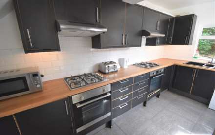 Wokingham Road, Reading, Image 2