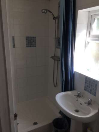 Blenheim Road, Reading, Image 12