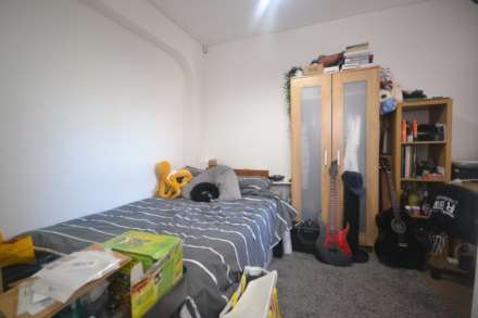 Donnington Gardens, Reading, Image 10