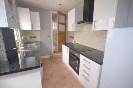 Foxhill Road, Reading, Image 1