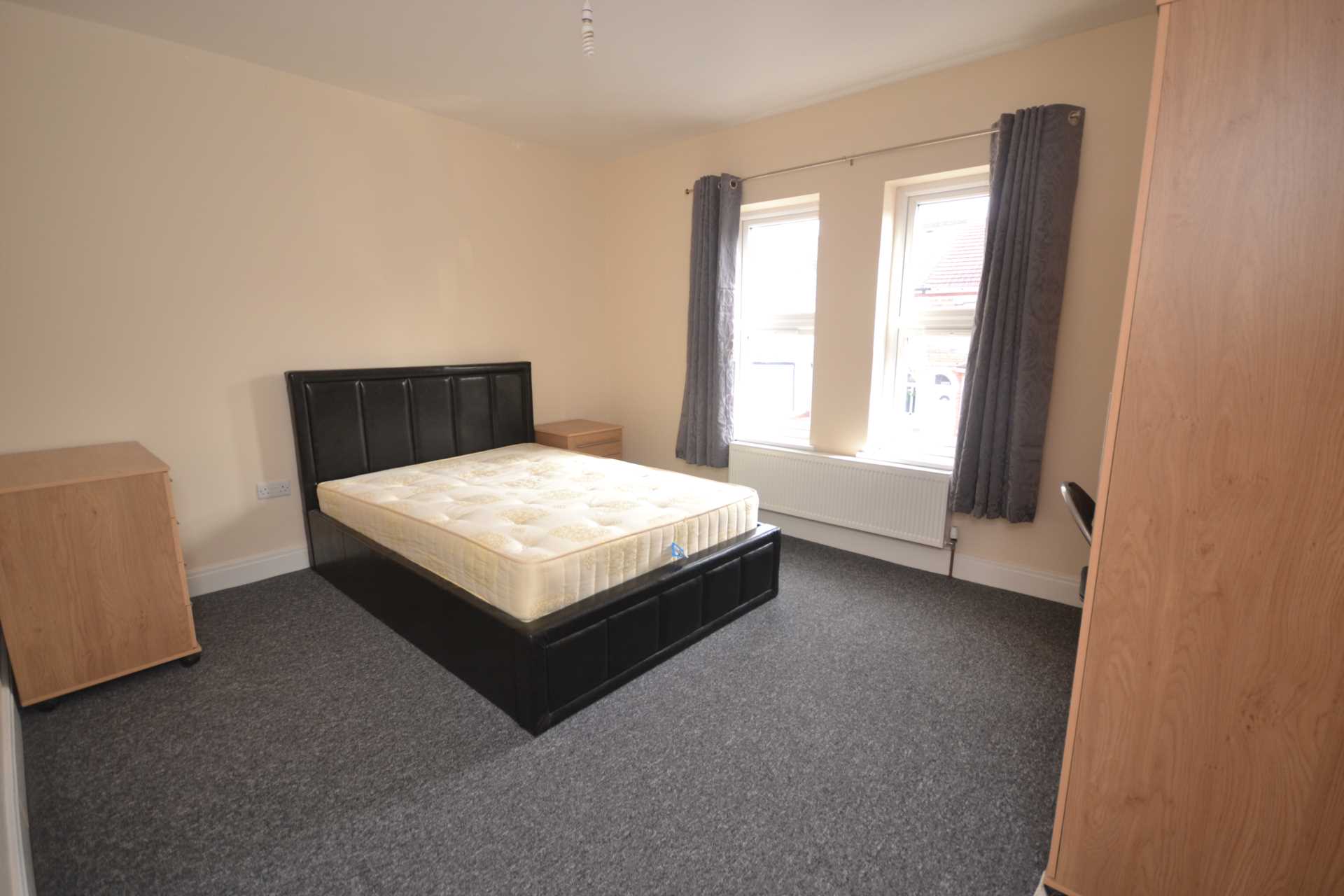 Liverpool Road, Reading, Image 4