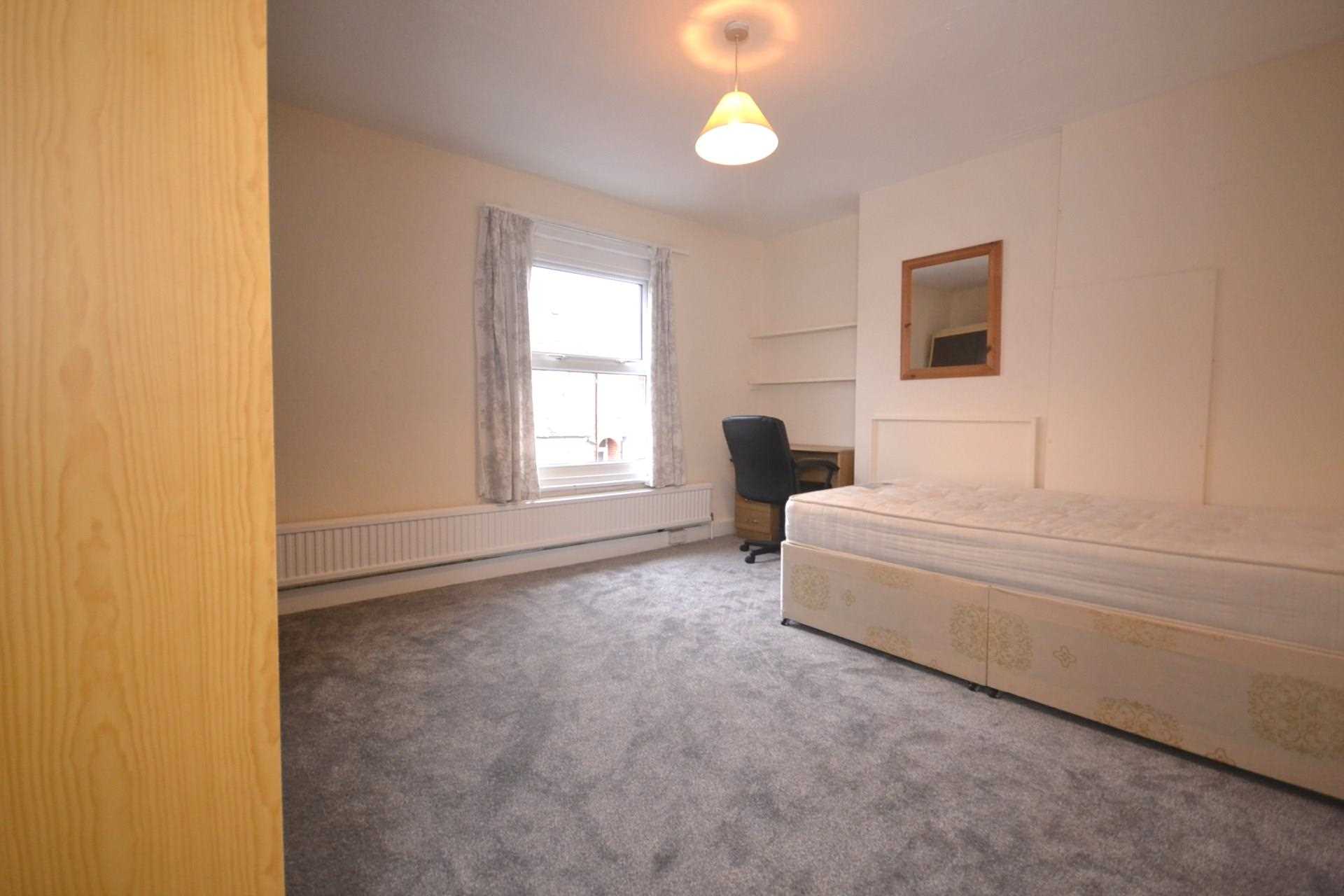 Blenheim Road, Reading, Image 4