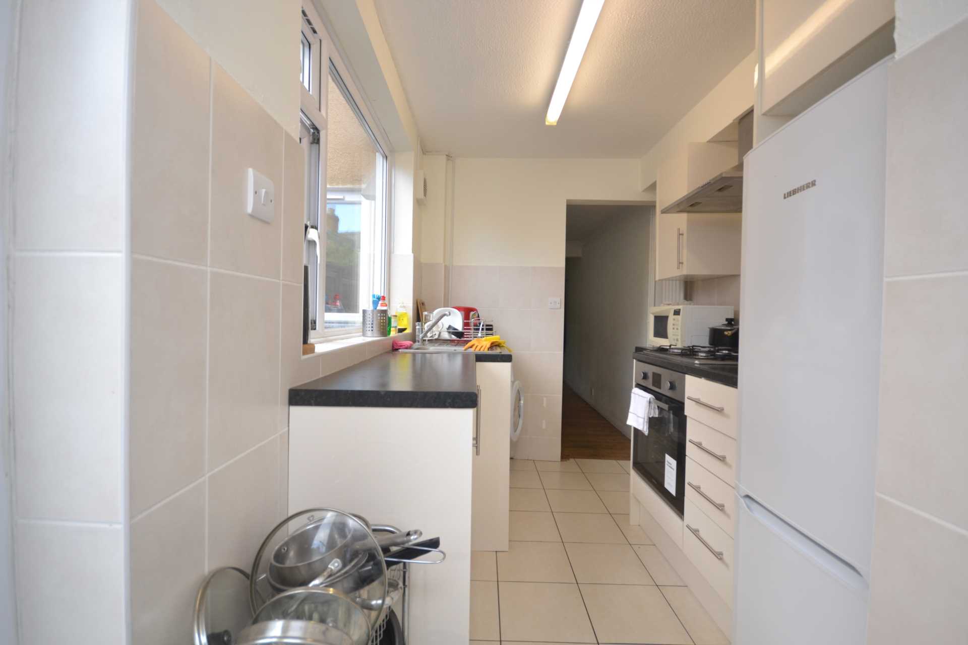 Foxhill Road, Reading, Image 2