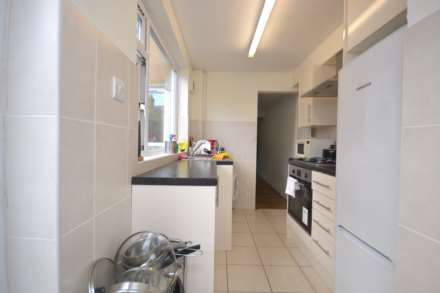 Foxhill Road, Reading, Image 2