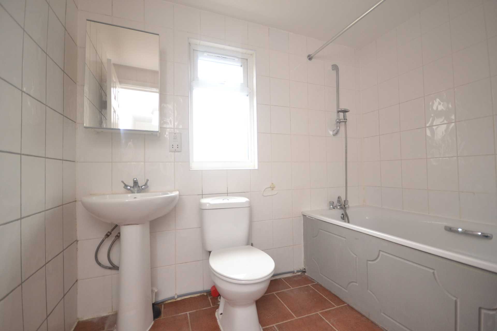 Grange Avenue, Reading, Image 12
