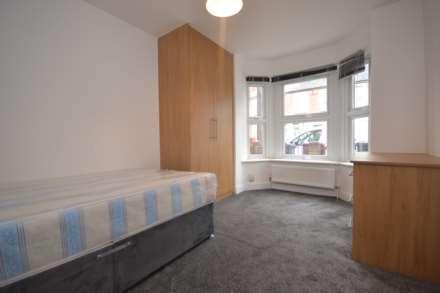 Grange Avenue, Reading, Image 9