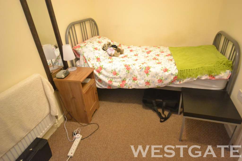 Blenheim Gardens, Reading, Image 3