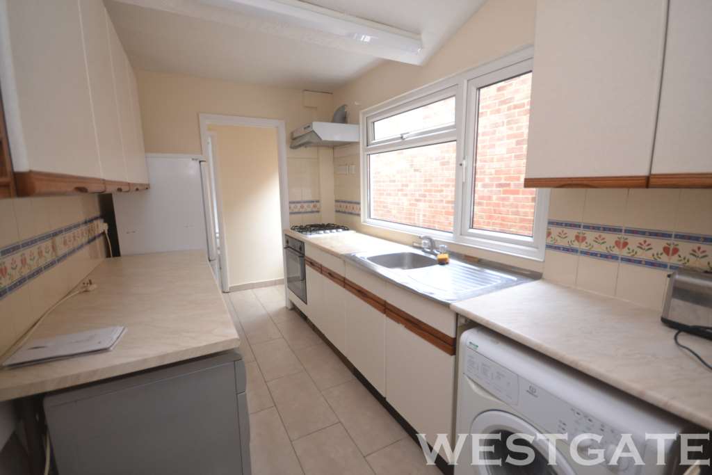 Blenheim Gardens, Reading, Image 2