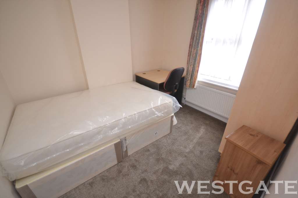 Blenheim Gardens, Reading, Image 3