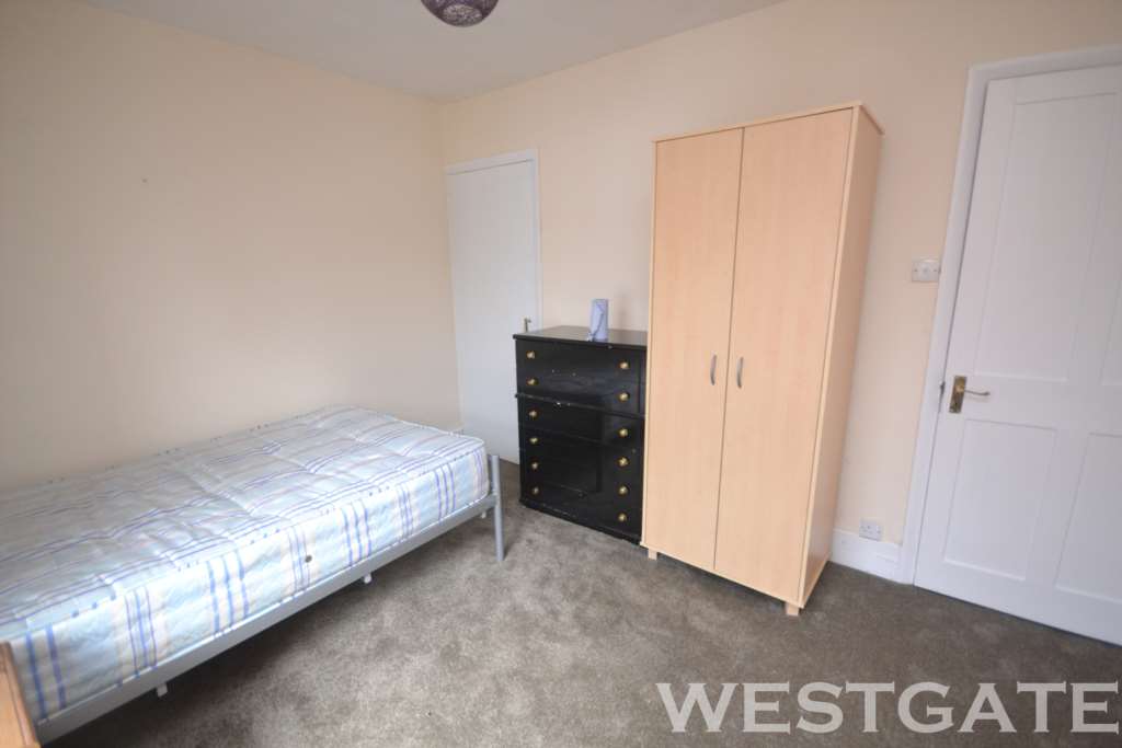 Blenheim Gardens, Reading, Image 5