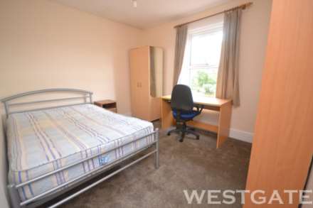 Blenheim Gardens, Reading, Image 6