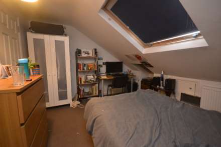 Pitcroft Avenue, Reading, Image 6