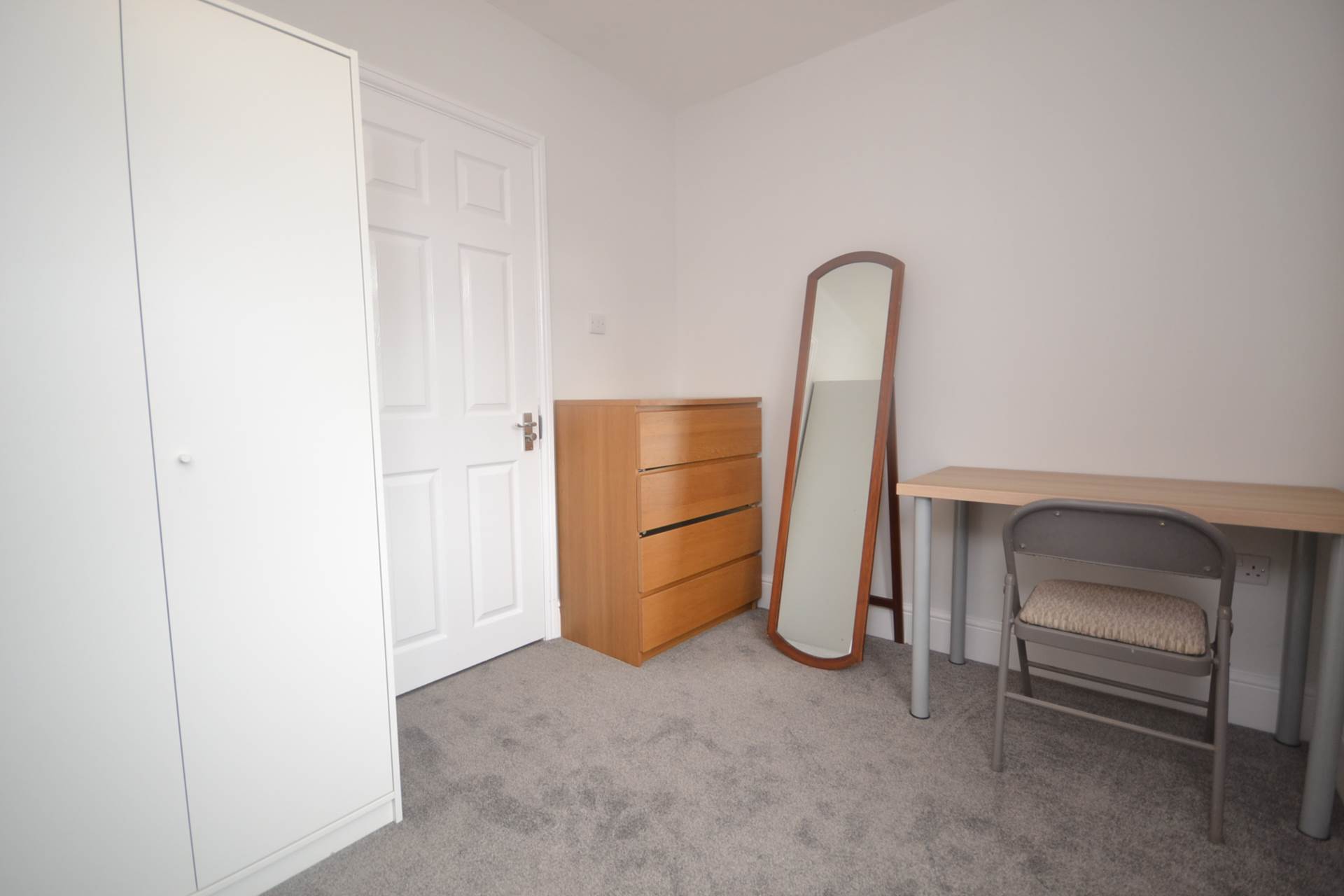 Erleigh Court Gardens, Reading, Image 10