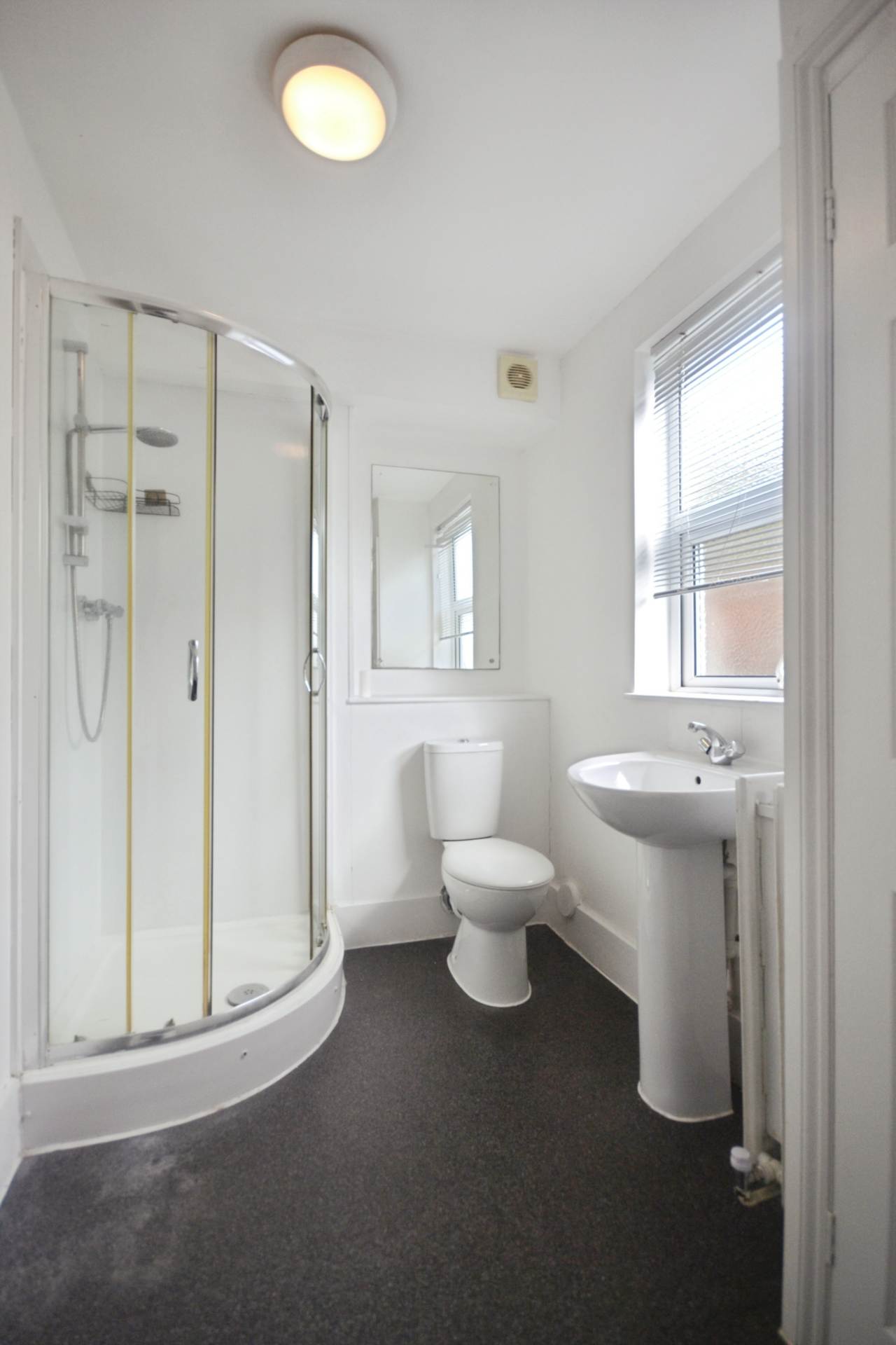Kings Road, Reading, Image 14