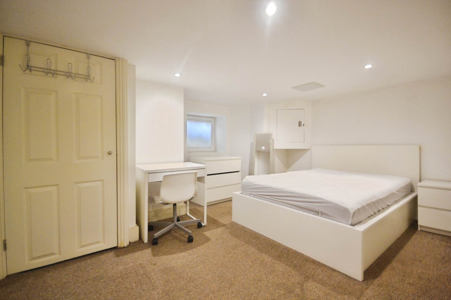 Kings Road, Reading, Image 9