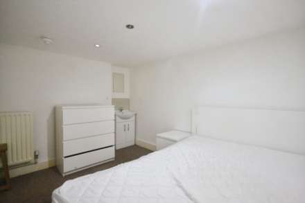 Kings Road, Reading, Image 10