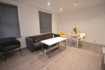 Kings Road, Reading, Image 4