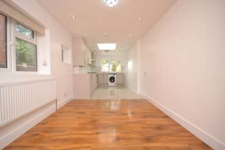 Grange Avenue, Reading