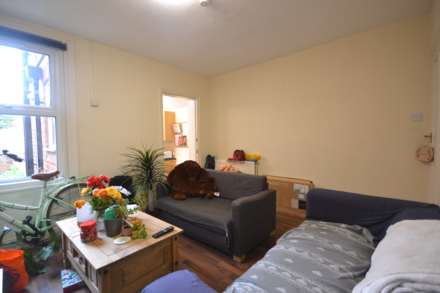Auckland Road, Reading, Image 4