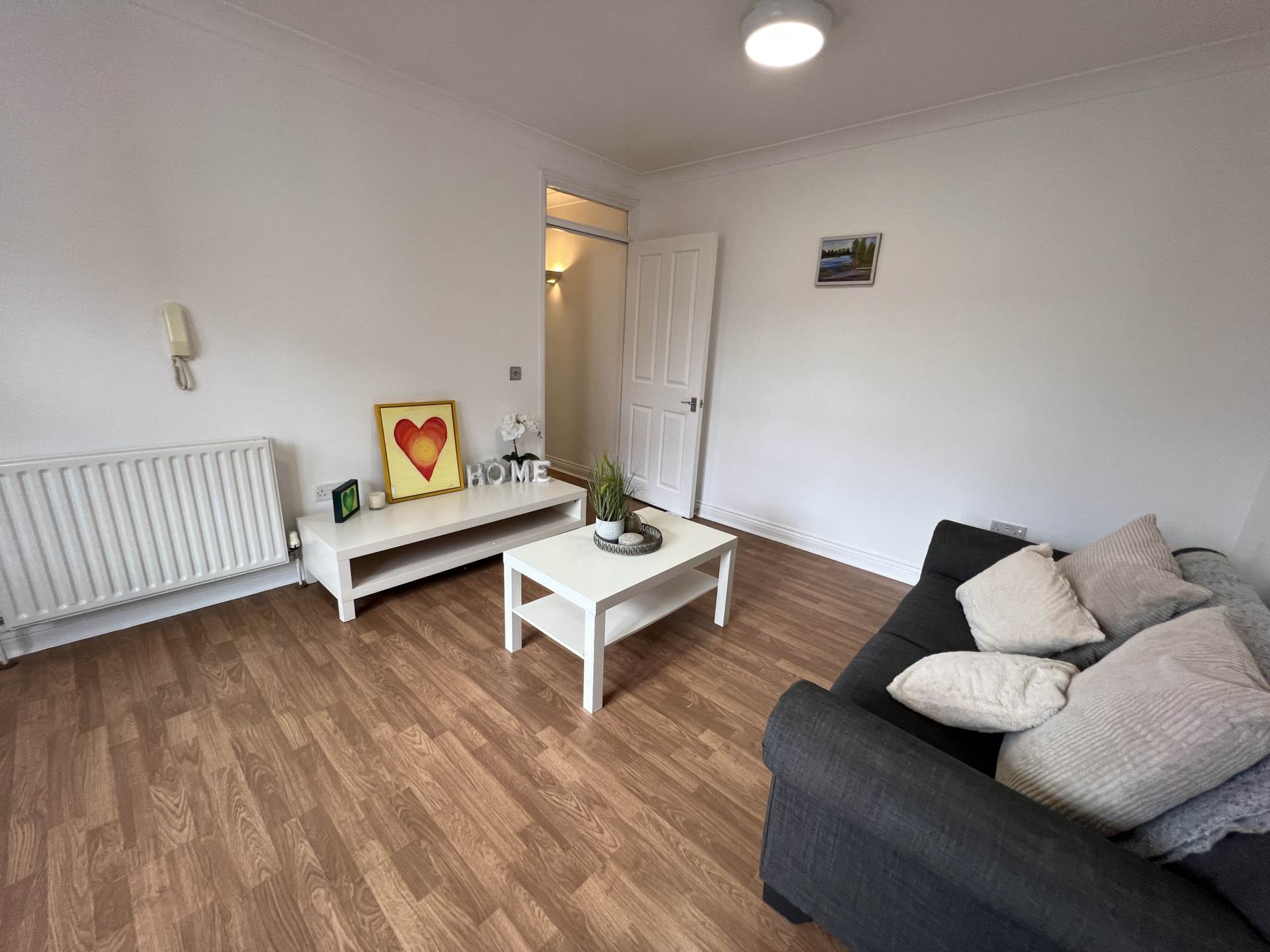 Blenheim Court, Reading, Image 2