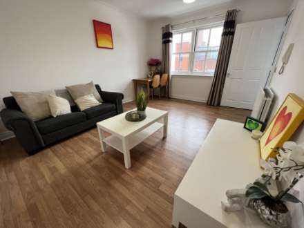 2 Bedroom Apartment, Blenheim Court, Reading