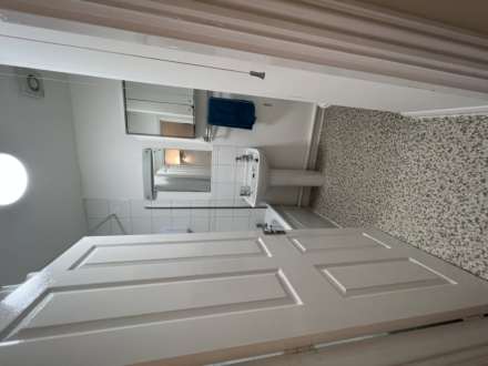 Blenheim Court, Reading, Image 12