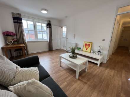 Blenheim Court, Reading, Image 3