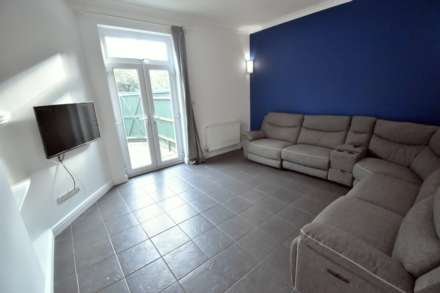 London Road, Reading, Image 2