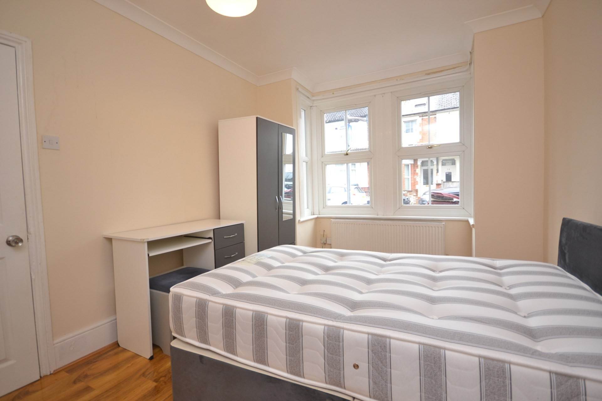 Grange Avenue, University Area, Image 13