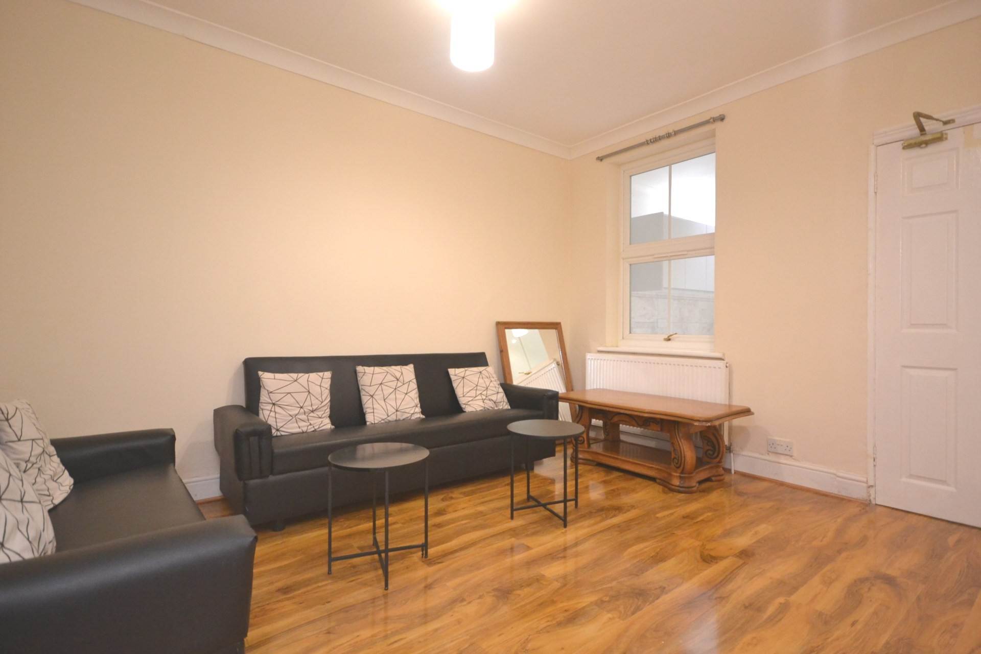 Grange Avenue, University Area, Image 3