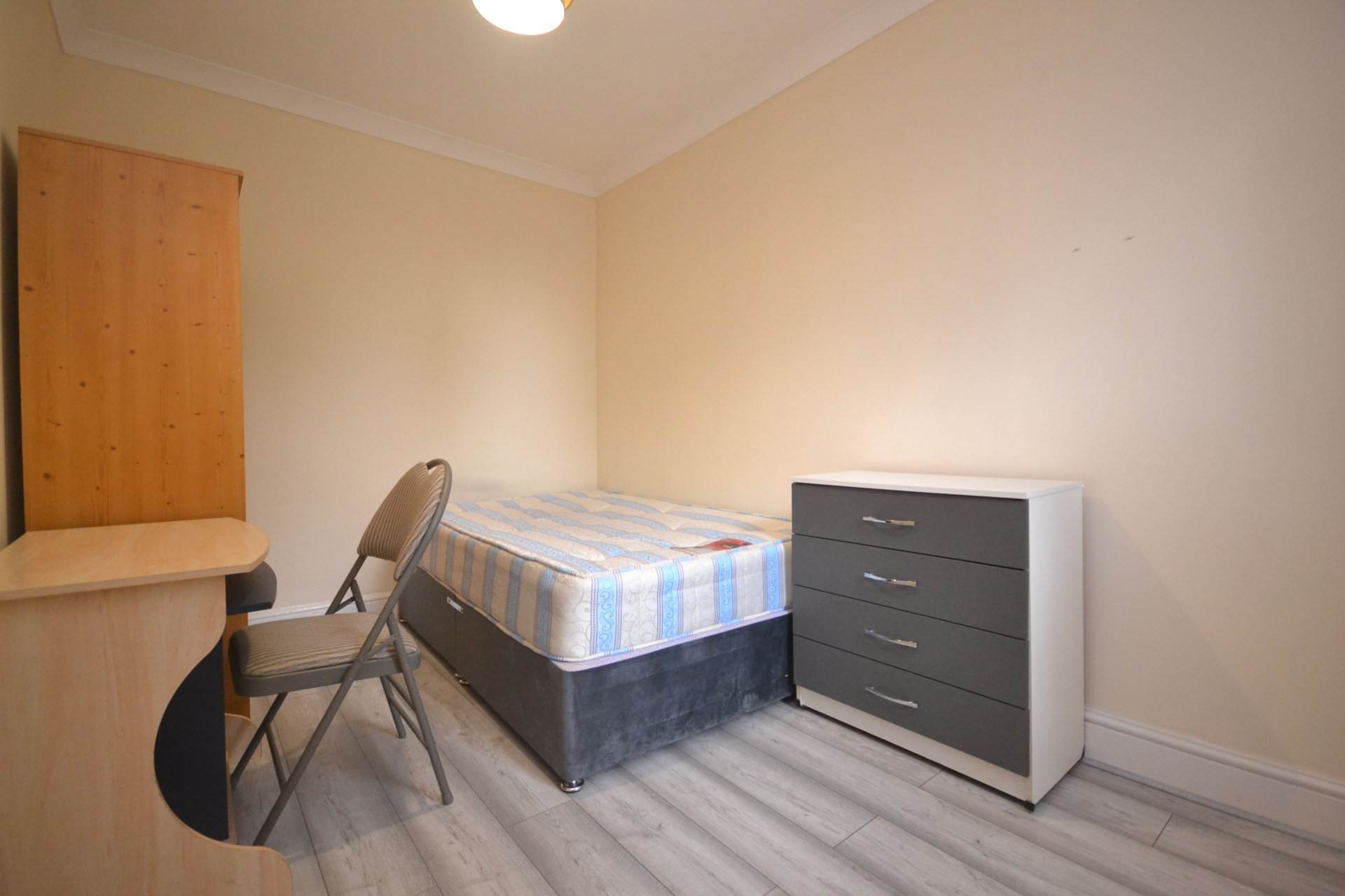 Grange Avenue, University Area, Image 9