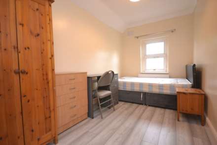 Grange Avenue, University Area, Image 11