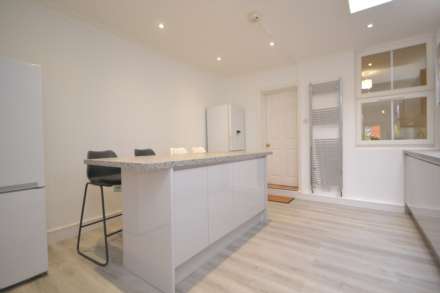 Grange Avenue, University Area, Image 2