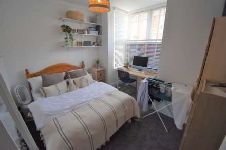 Blenheim Road, Reading, Image 4