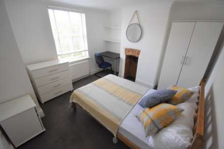 Donnington Road, Reading, Image 1