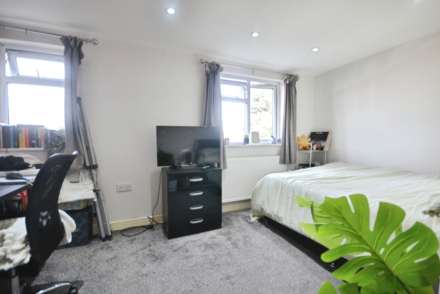 William Street, Reading, Image 4