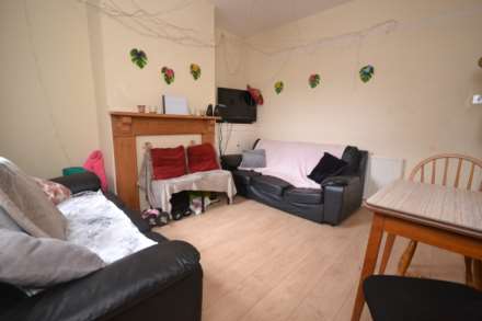 Donnington Road, Reading, Image 1