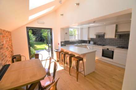 Donnington Road, Reading, Image 1