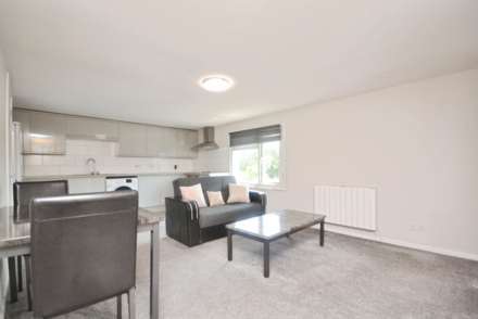 Erleigh Road, Reading, Image 4