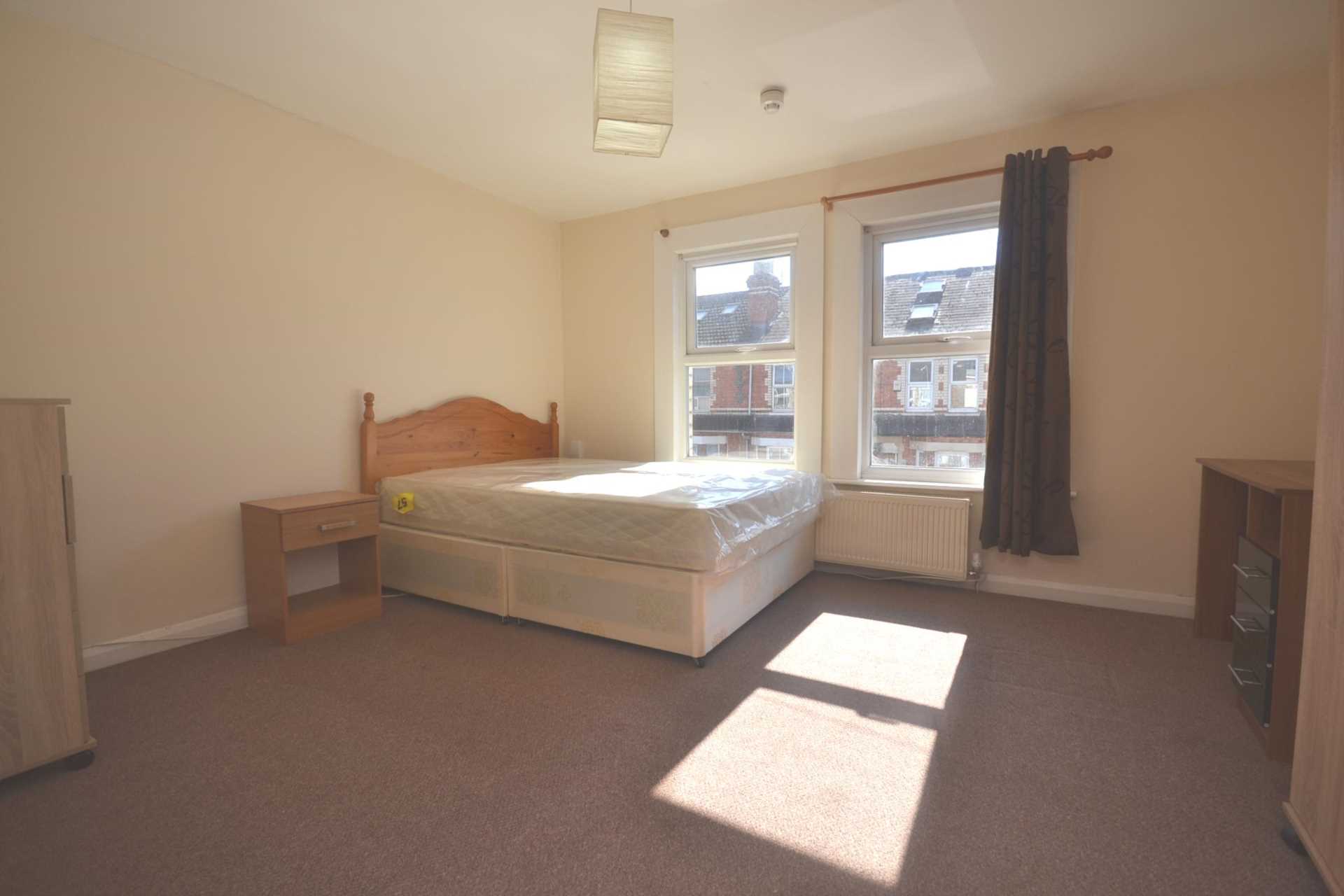 Grange Avenue, University Area, Image 4