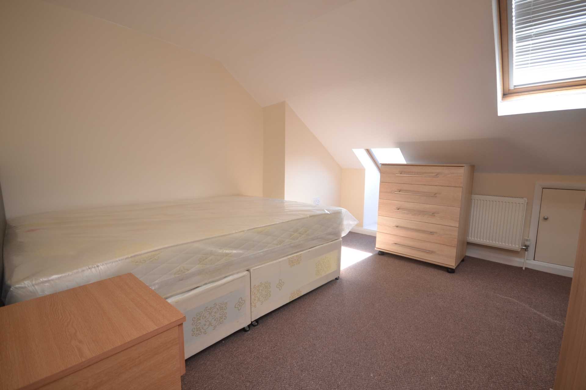 Grange Avenue, University Area, Image 5