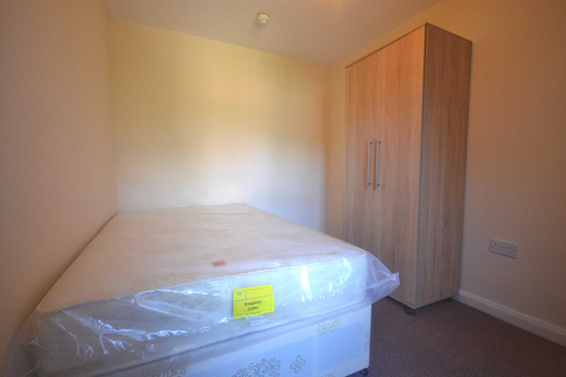 Grange Avenue, University Area, Image 7