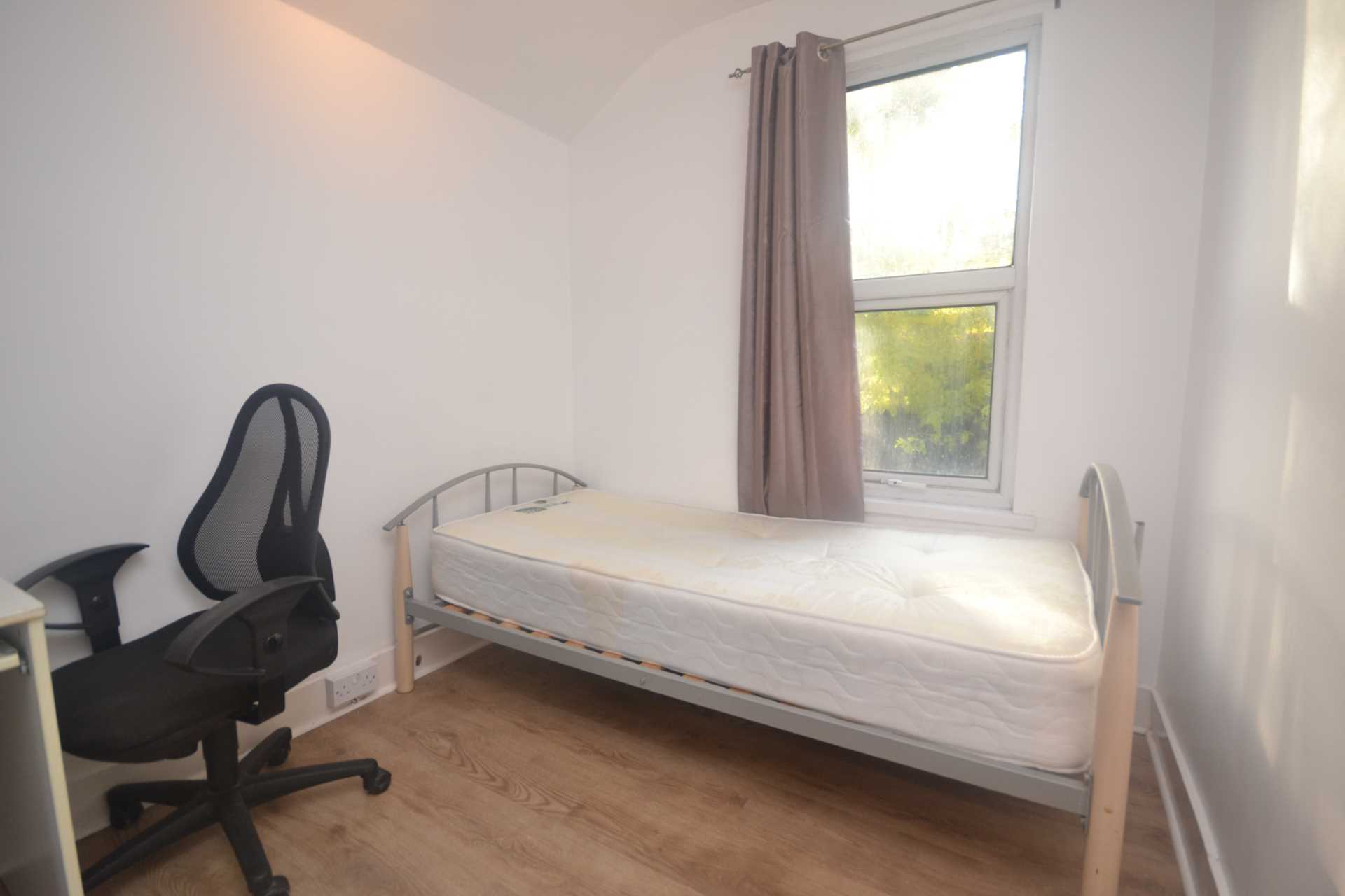 Amherst Road, University Area, Image 8