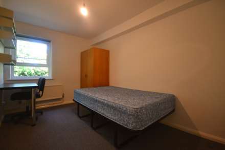Property For Rent Allcroft Road, Reading