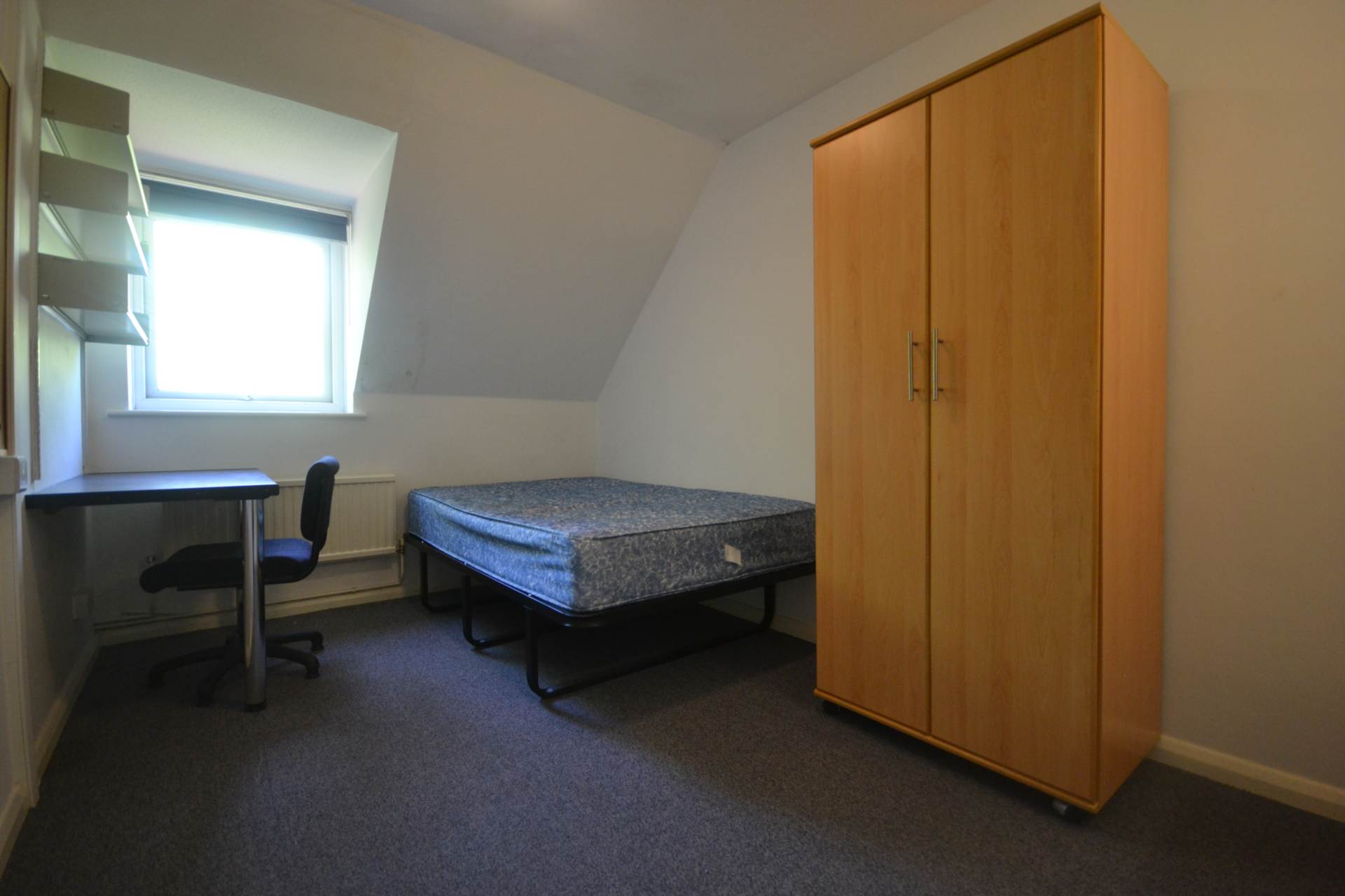 Allcroft Road, Reading, Image 6
