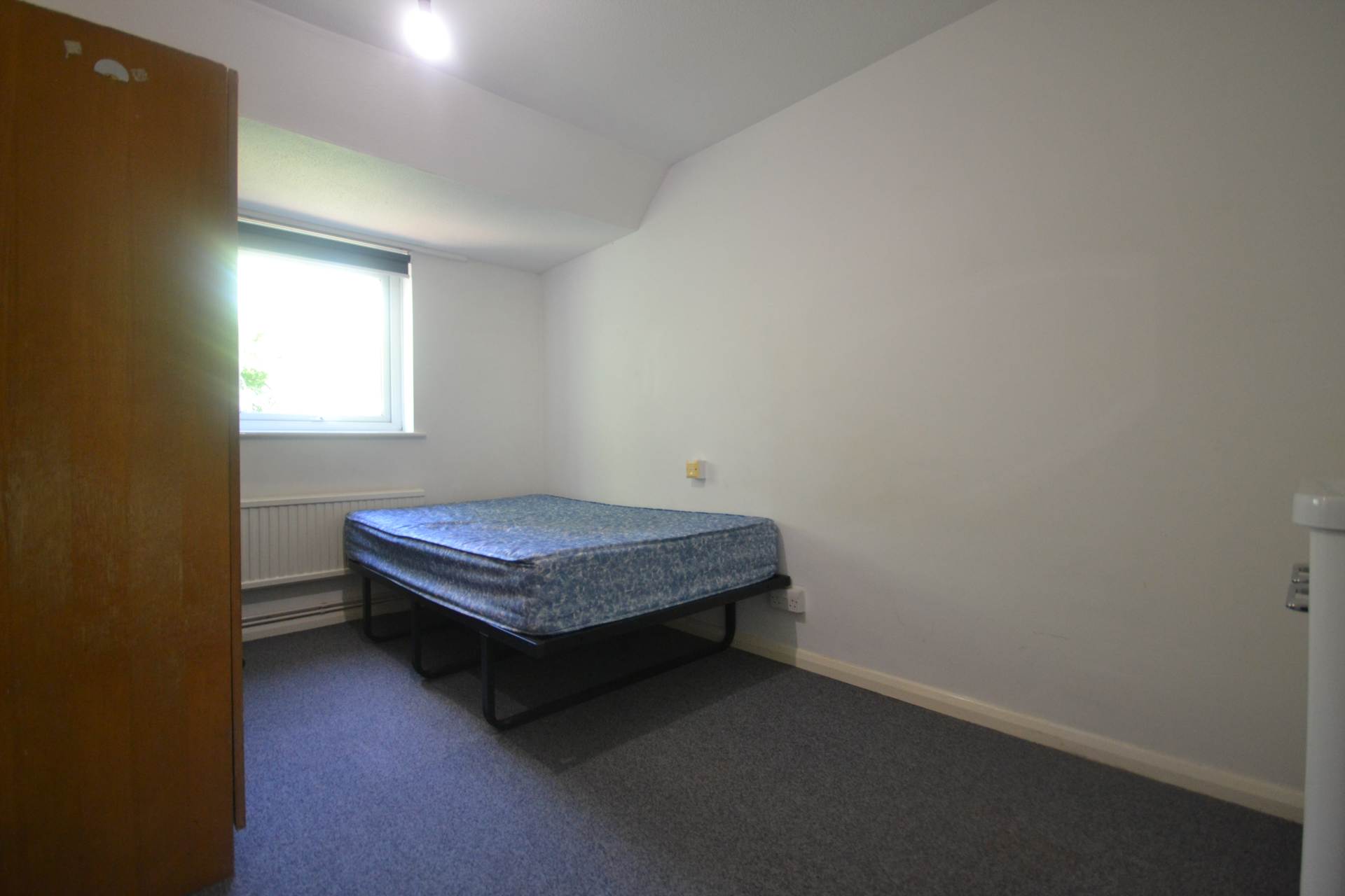 Allcroft Road, Reading, Image 2