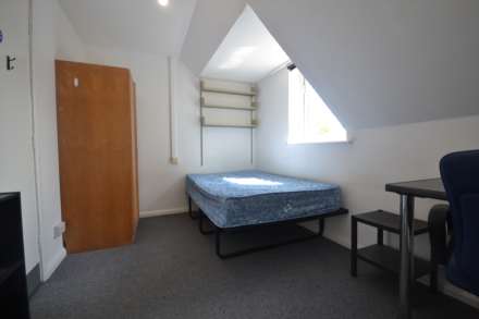Allcroft Road, Reading, Image 1