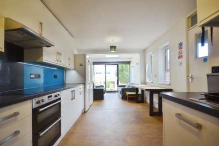 Allcroft Road, Reading, Image 2