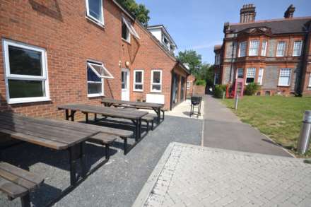 Allcroft Road, Reading, Image 6